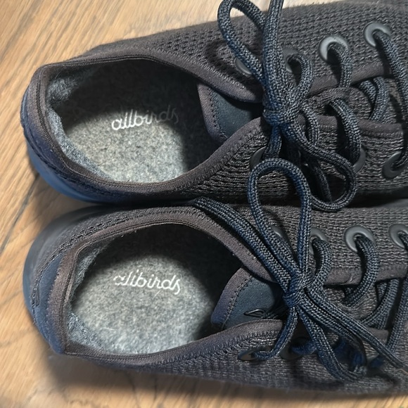 Allbirds Tree Runners - men’s 9 - Picture 3 of 4